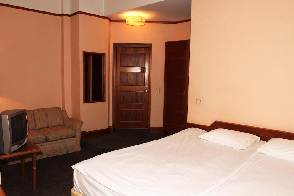 Hotel Victoria 3*